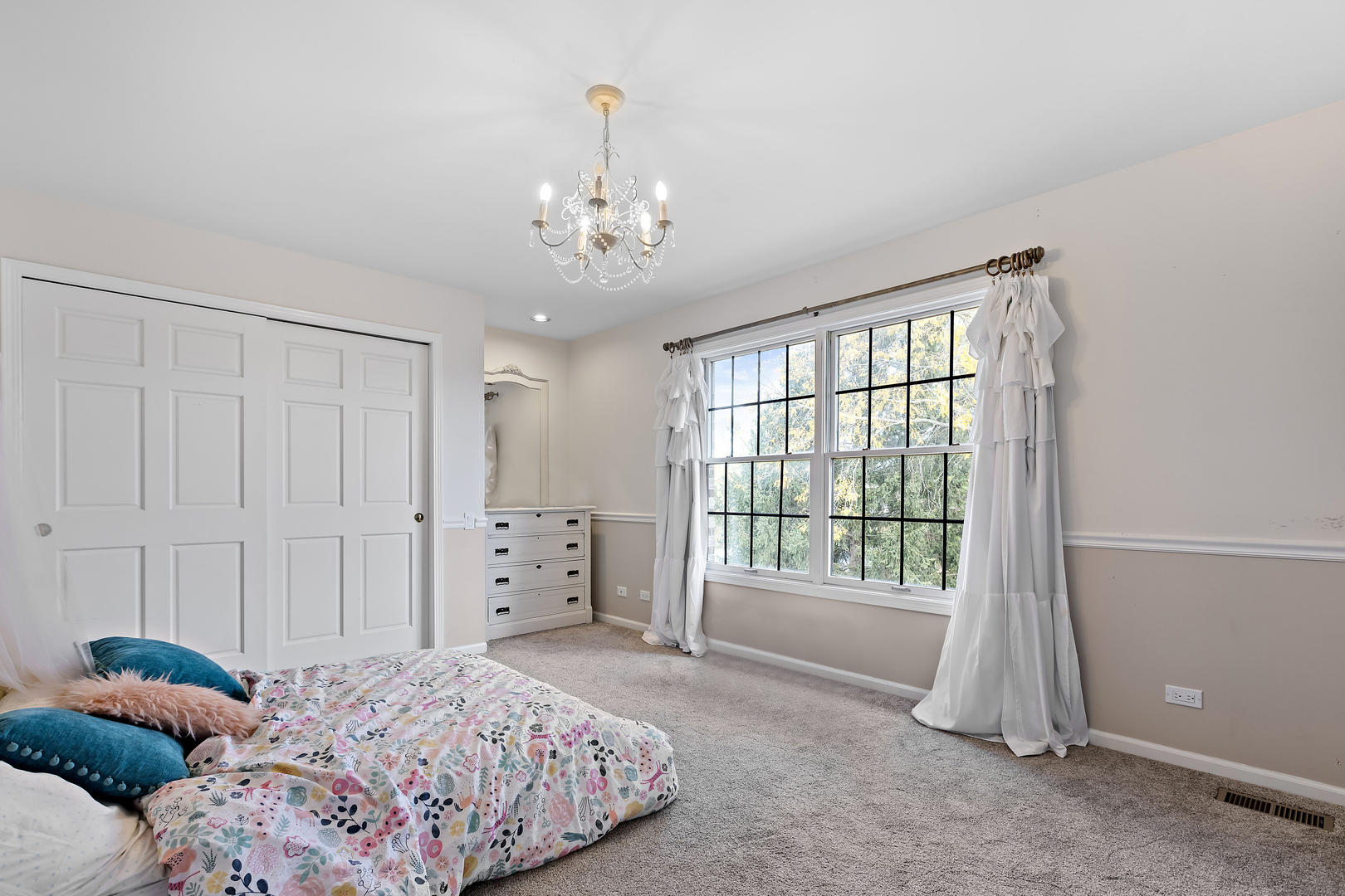 28679 West Heritage Oaks Road Barrington, IL 60010 - Photo 26 of 42 a spacious bedroom with a bed and a window