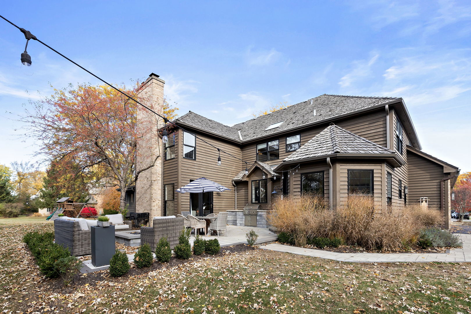 28679 West Heritage Oaks Road Barrington, IL 60010 - Photo 33 of 42 a view of a house with a patio