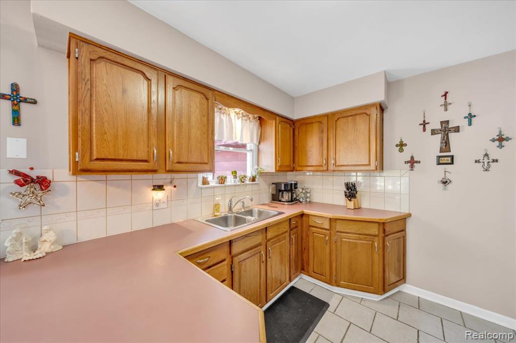 9169 Graytrax Road Grand Blanc, MI 48439 - Photo 23 of 41 Gallery Image 23