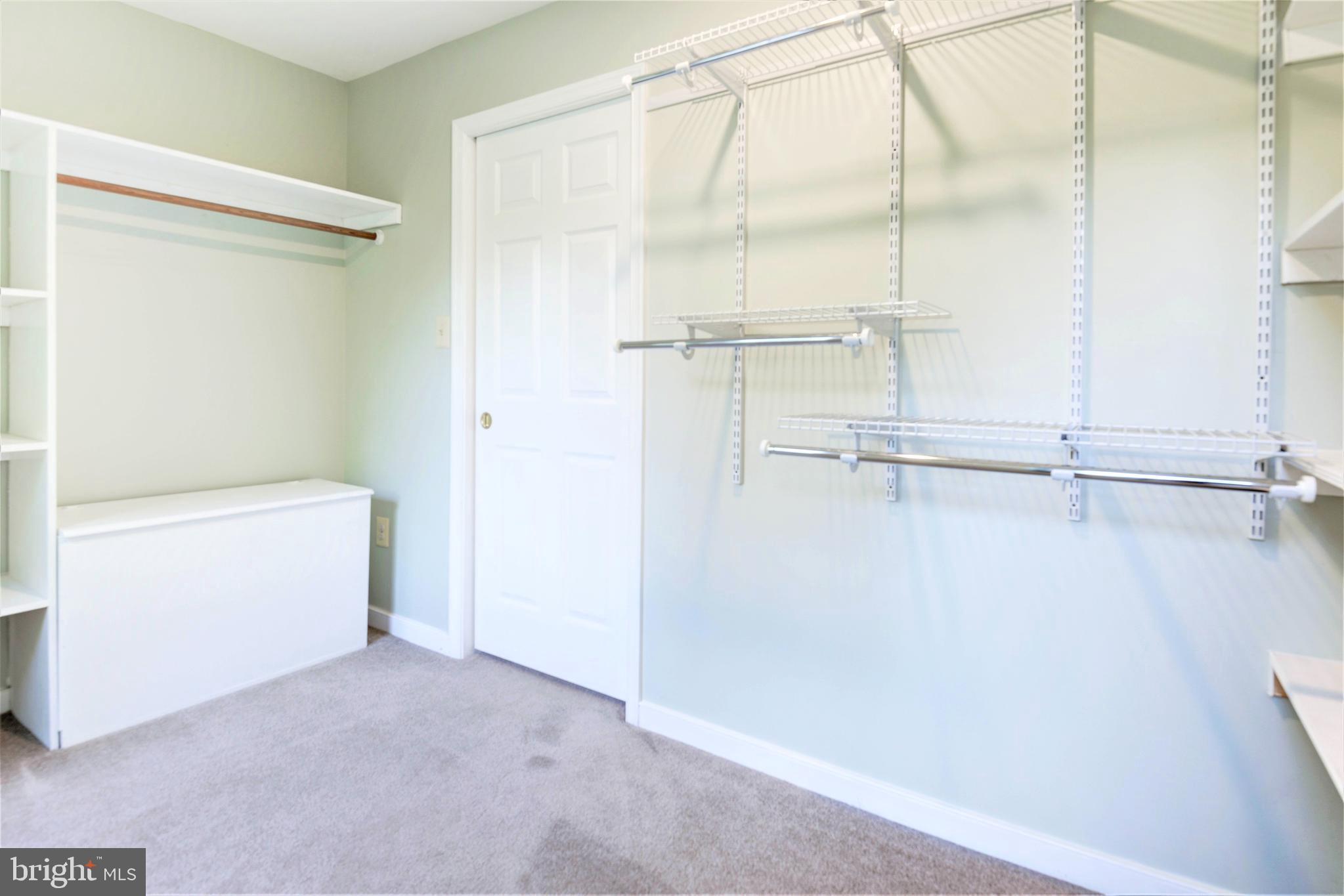 10322 Dunn Meadow Road Vienna, VA 22182 - Photo 26 of 45