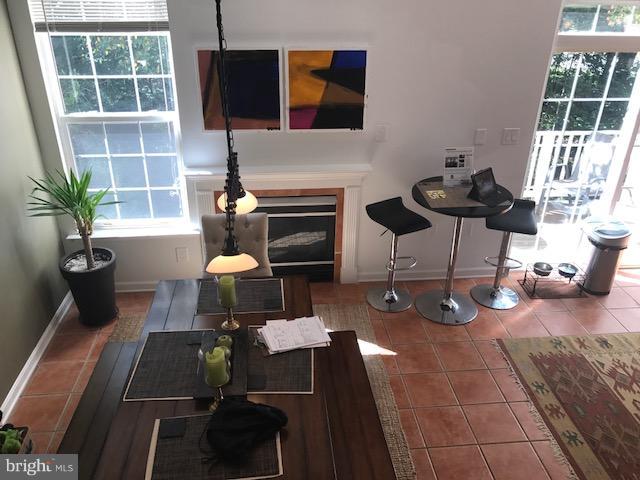 1300 Windleaf Drive, Unit 152H Reston, VA 20194 - Photo 25 of 29 Dining Room