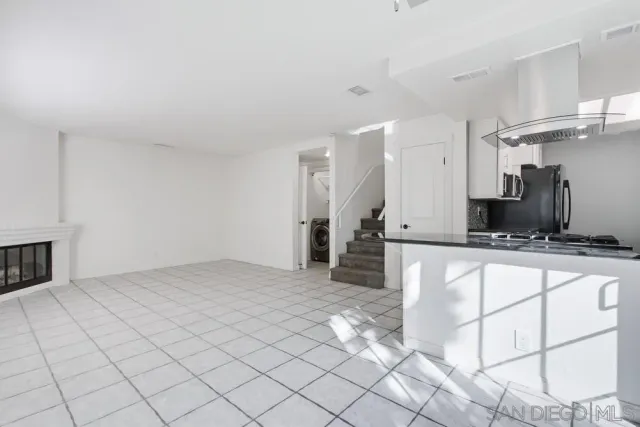 $3,500 | 10180 Palm Glen Drive, Santee, CA 92071