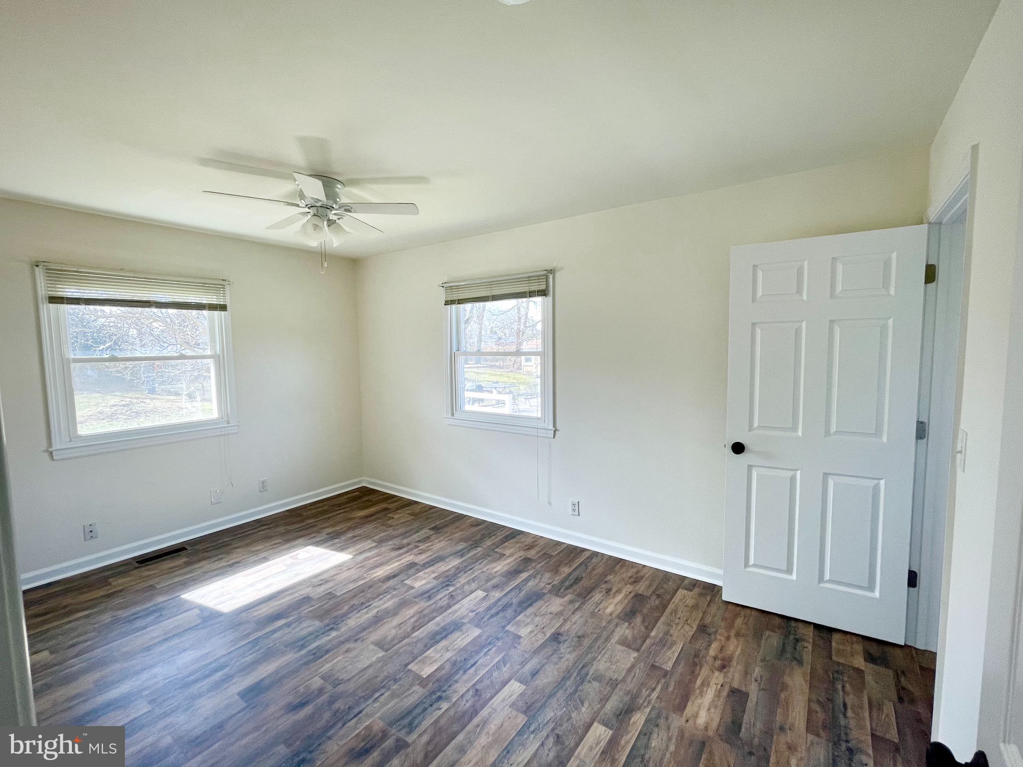 303 West Church Road Sterling, VA 20164 - Photo 10 of 27 Master bedroom