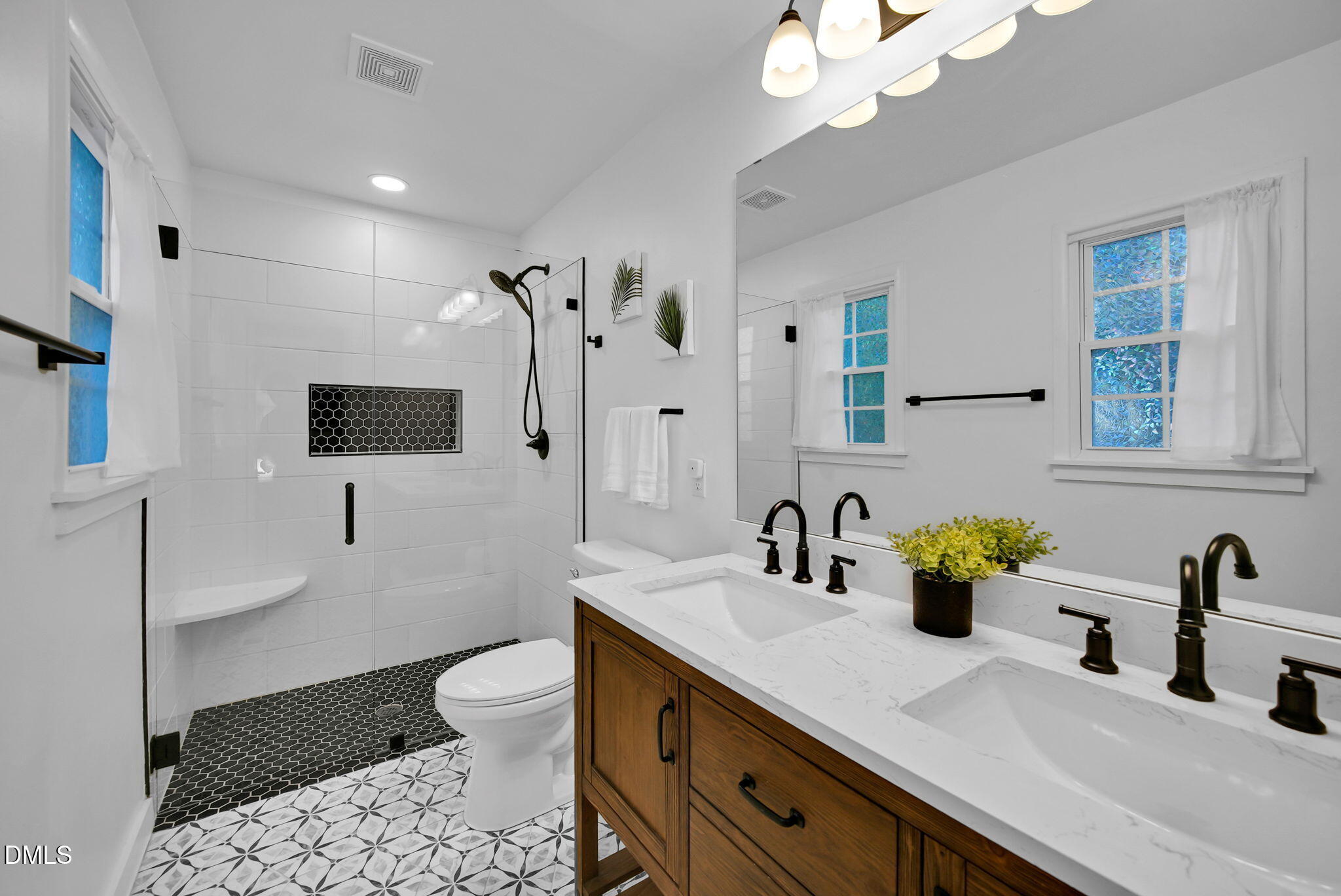 5920 Whittier Drive Raleigh, NC 27609 - Photo 24 of 51 33-web-or-mls-DSC06576