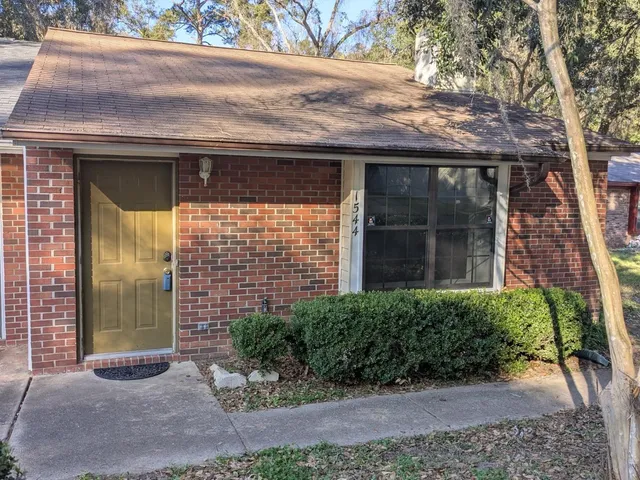 $156,000 | 1544 Merry Oaks Court, Unit EAST, Tallahassee, FL 32303