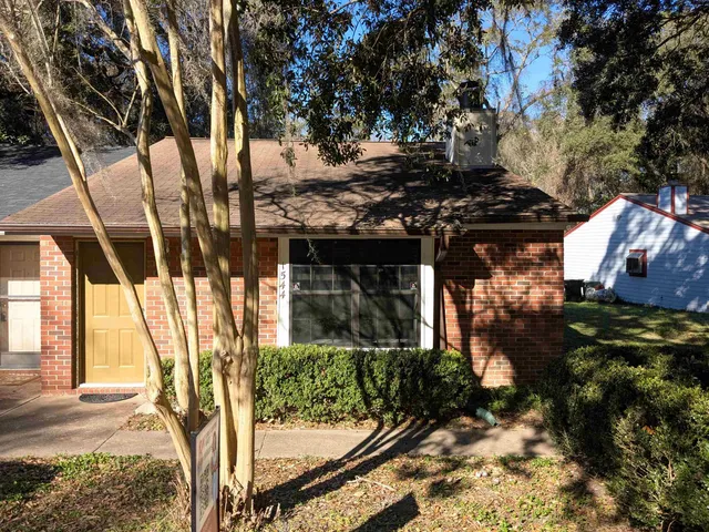$156,000 | 1544 Merry Oaks Court, Unit EAST, Tallahassee, FL 32303