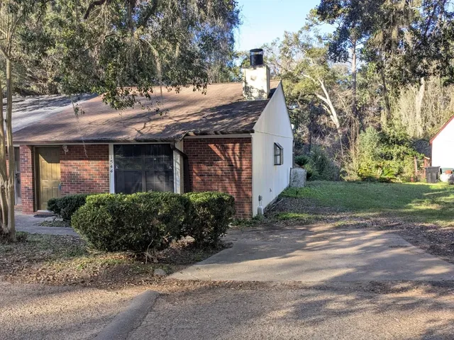 $156,000 | 1544 Merry Oaks Court, Unit EAST, Tallahassee, FL 32303