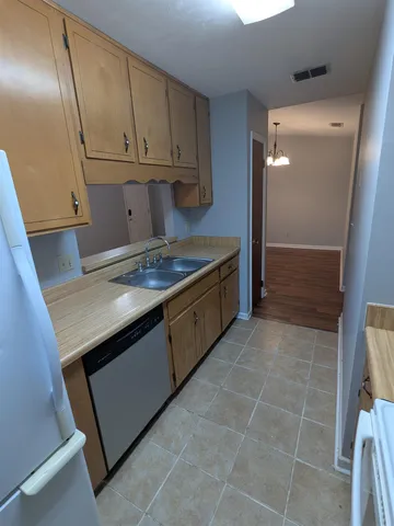 $156,000 | 1544 Merry Oaks Court, Unit EAST, Tallahassee, FL 32303