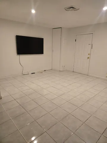 $1,950 | 603 55th Street, Unit 312, West New York, NJ 07093