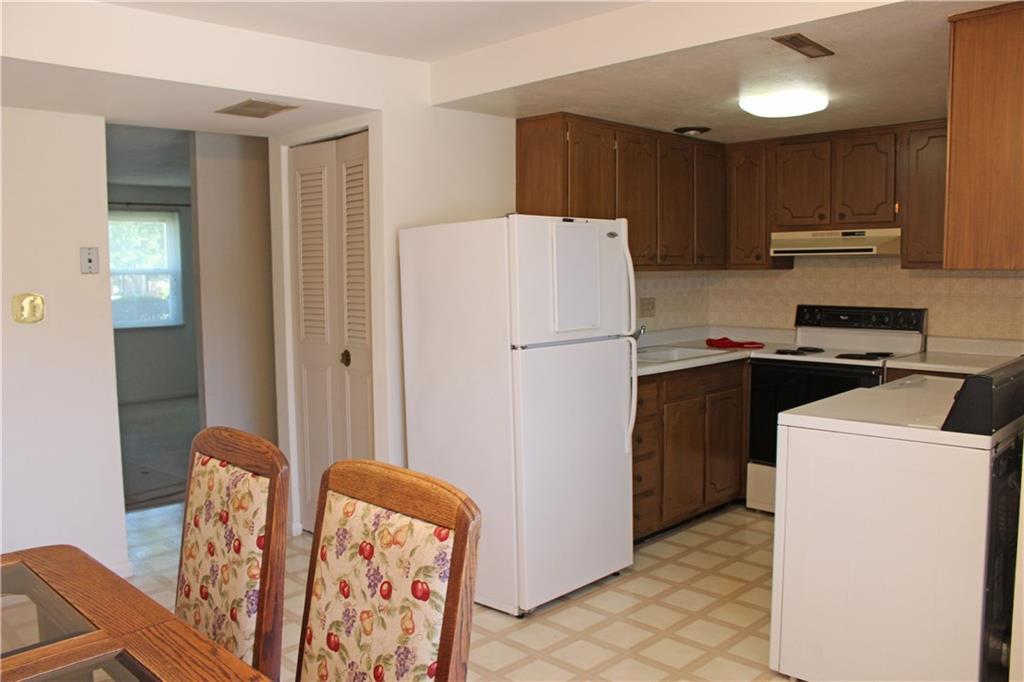 2939 Derr Road, Unit 2939 Springfield, OH 45503 - Photo 3 of 23 Gallery Image 3