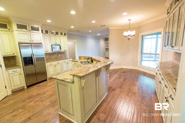 9935 Bella Drive Daphne, AL 36526 - Photo 7 of 34 Kitchen