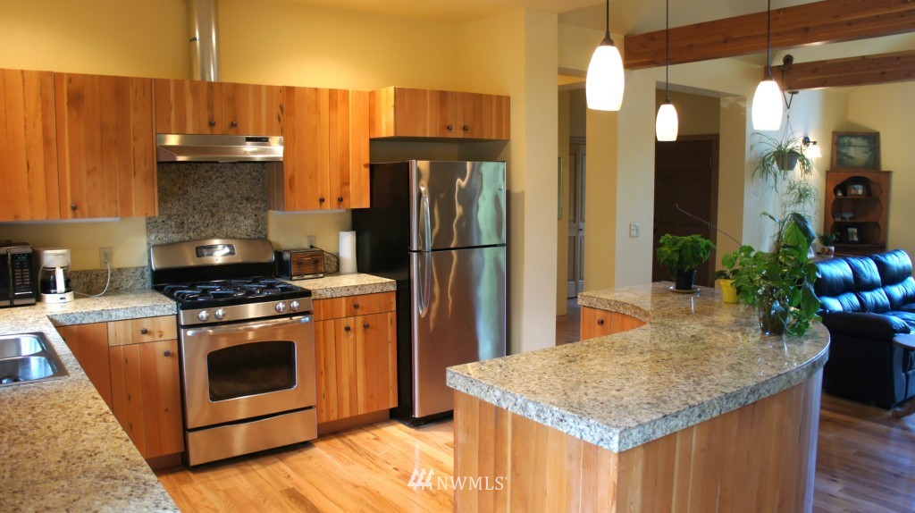 9259 Stadsvold Road Blaine, WA 98230 - Photo 11 of 15
