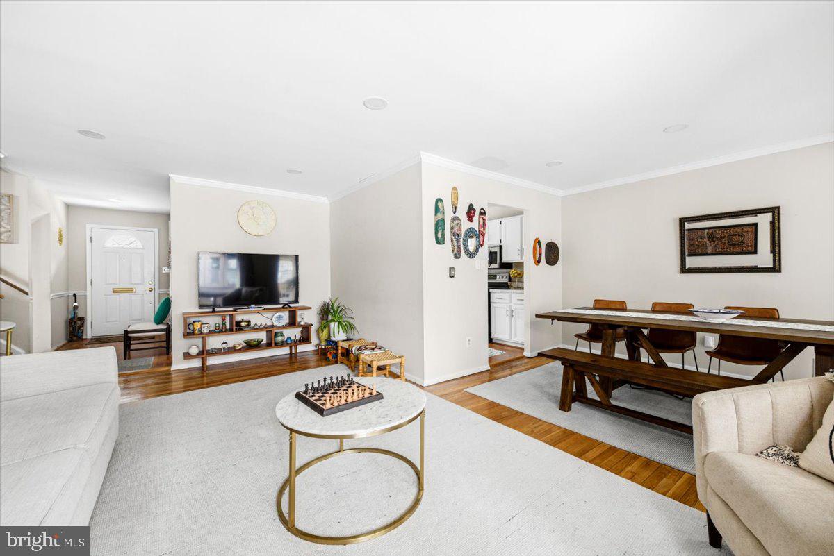 903 Leverton Road Rockville, MD 20852 - Photo 2 of 36