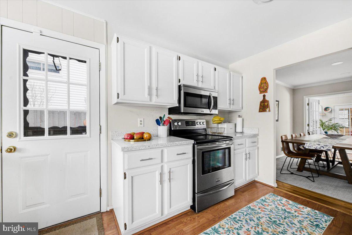 903 Leverton Road Rockville, MD 20852 - Photo 7 of 36