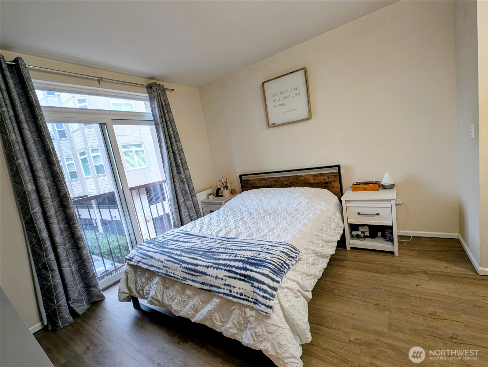 102 State Street, Unit 209W Kirkland, WA 98033 - Photo 4 of 6