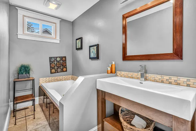 $899,000 | 121 East Street, Elkhart Lake, WI 53020