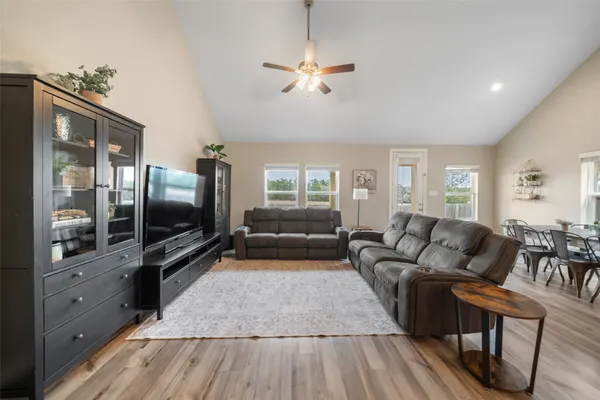 $525,000 | 2157 Woodland Pine Drive, Conroe, TX 77384