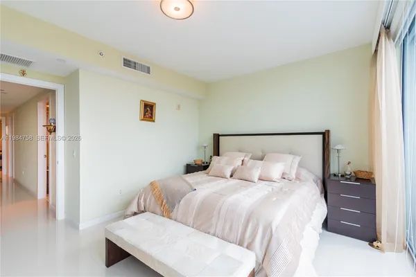 $6,500 | 2950 Northeast 188th Street, Unit 504, Aventura, FL 33180