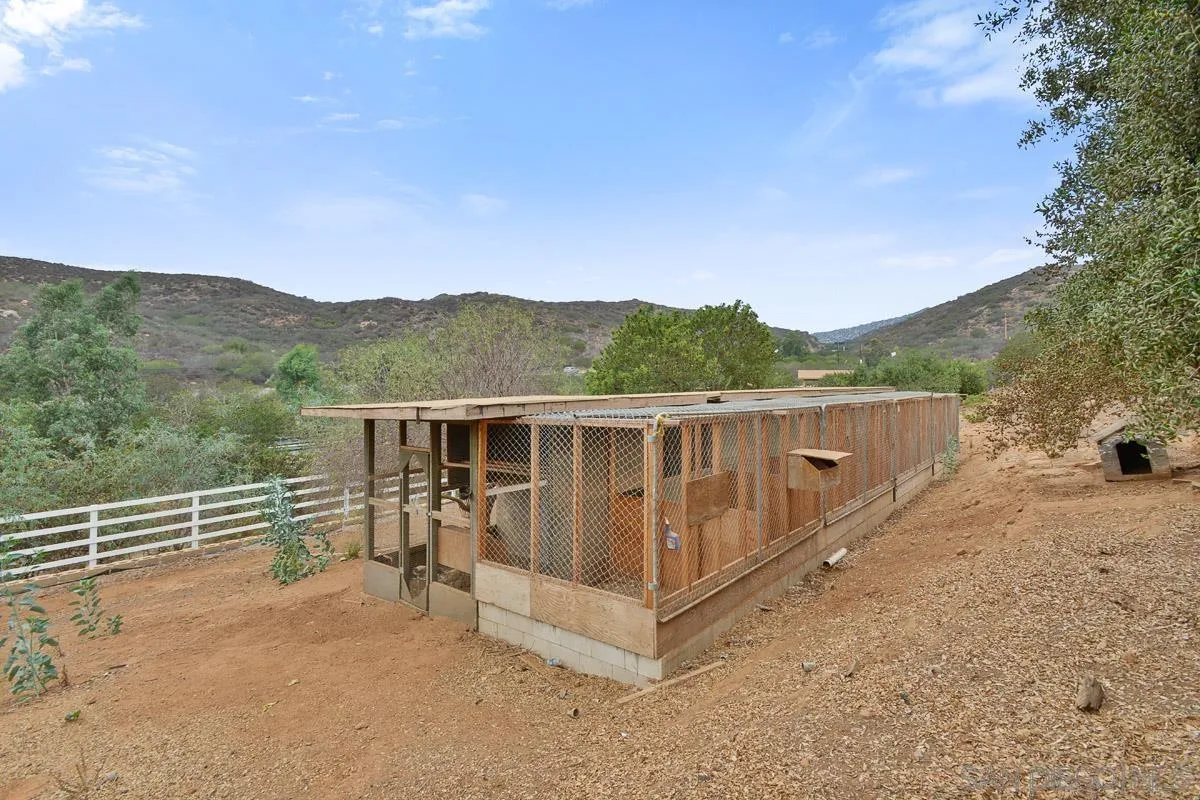 14545 Highway 67 Poway, CA 92064 - Photo 46 of 58 a view of a terrace with a garden