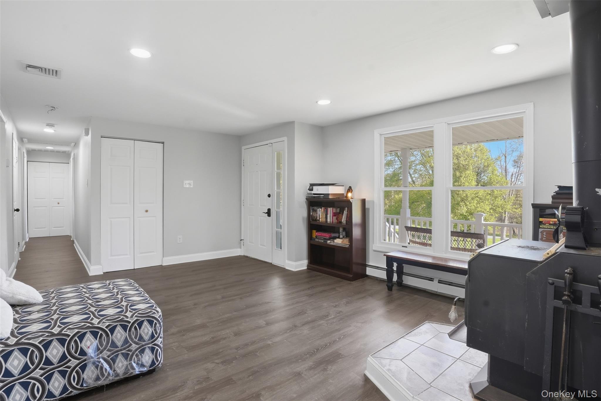 65 Judson Road Montgomery, NY 12549 - Photo 10 of 41 Front entry room