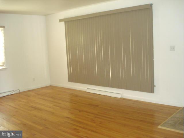 1431 Old Stepney Road Aberdeen, MD 21001 - Photo 12 of 28 Living Room