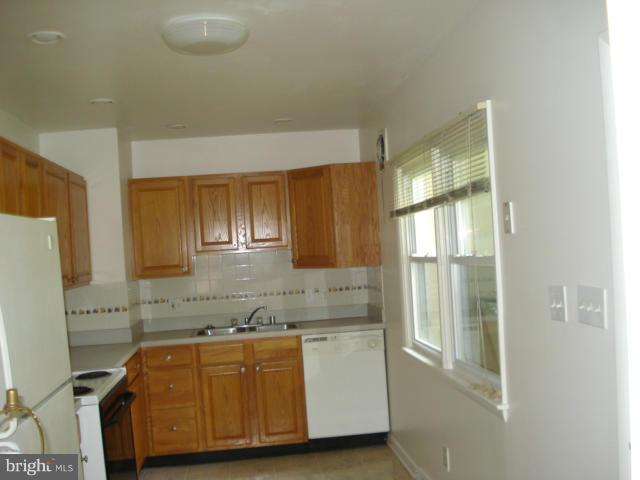 1431 Old Stepney Road Aberdeen, MD 21001 - Photo 3 of 28 Kitchen