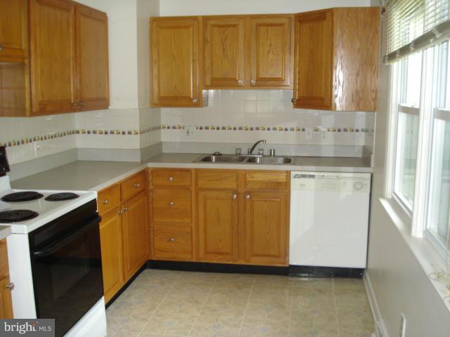 1431 Old Stepney Road Aberdeen, MD 21001 - Photo 6 of 28 Kitchen