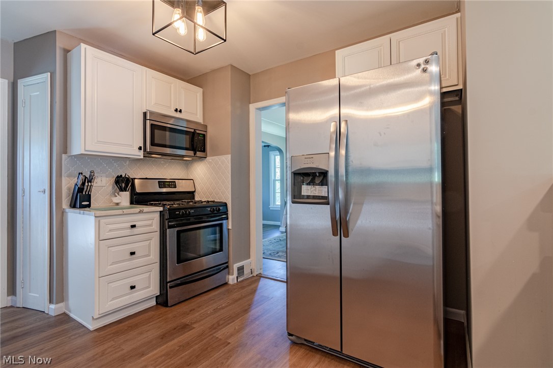 3566 Cummings Road Cleveland, OH 44118 - Photo 10 of 34 Gallery Image 10