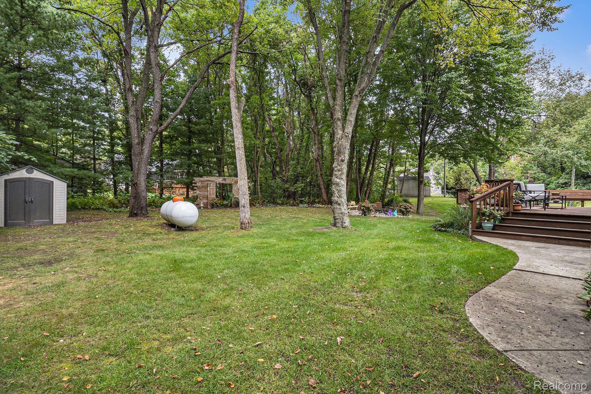 8707 Clark Road Clarkston, MI 48346 - Photo 32 of 35 Gallery Image 32