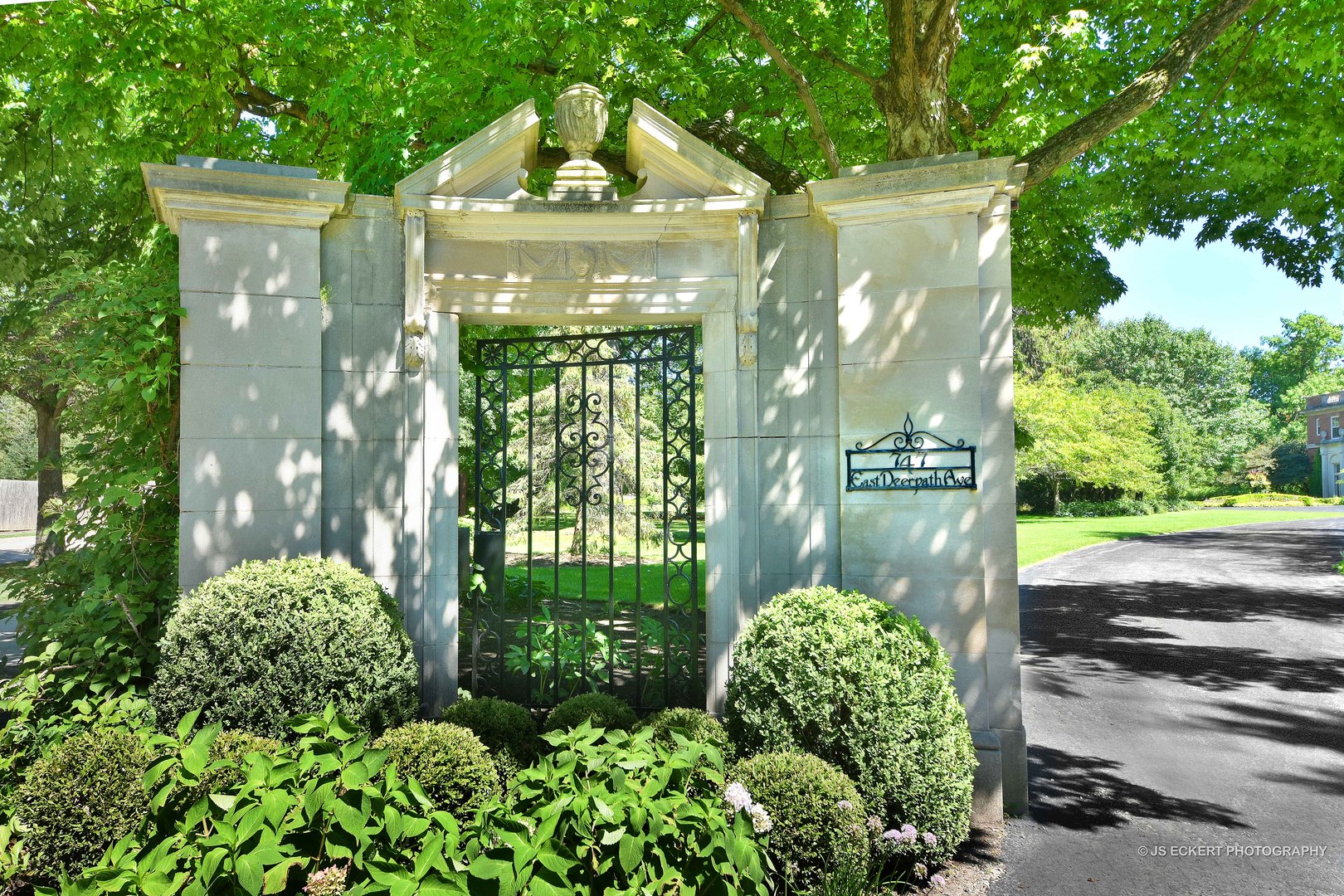 747 East Deerpath Road Lake Forest, IL 60045 - Photo 15 of 15 a front view of a house