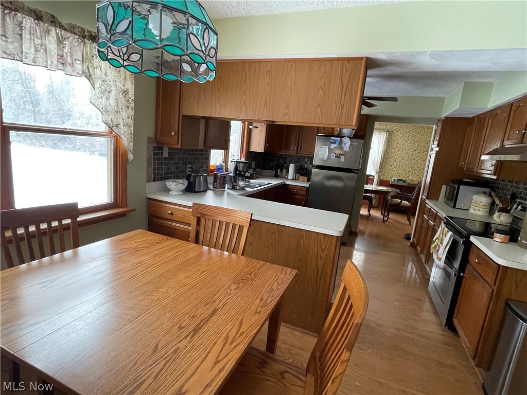 2255 Vermilion Road Vermilion, OH 44089 - Photo 10 of 34 Eat-in Kitchen