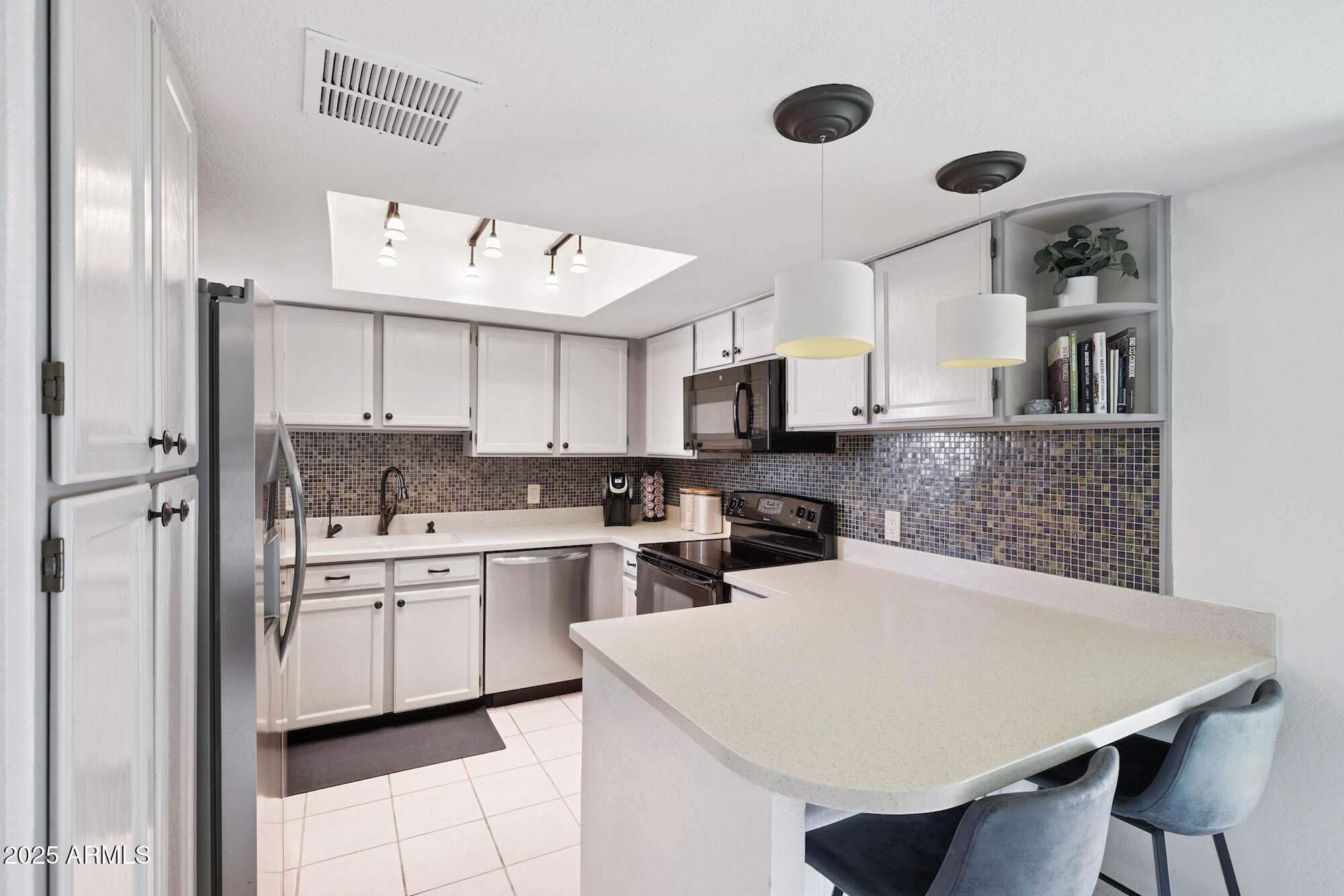 2 West Georgia Avenue, Unit 12 Phoenix, AZ 85013 - Photo 13 of 37 _H__6940