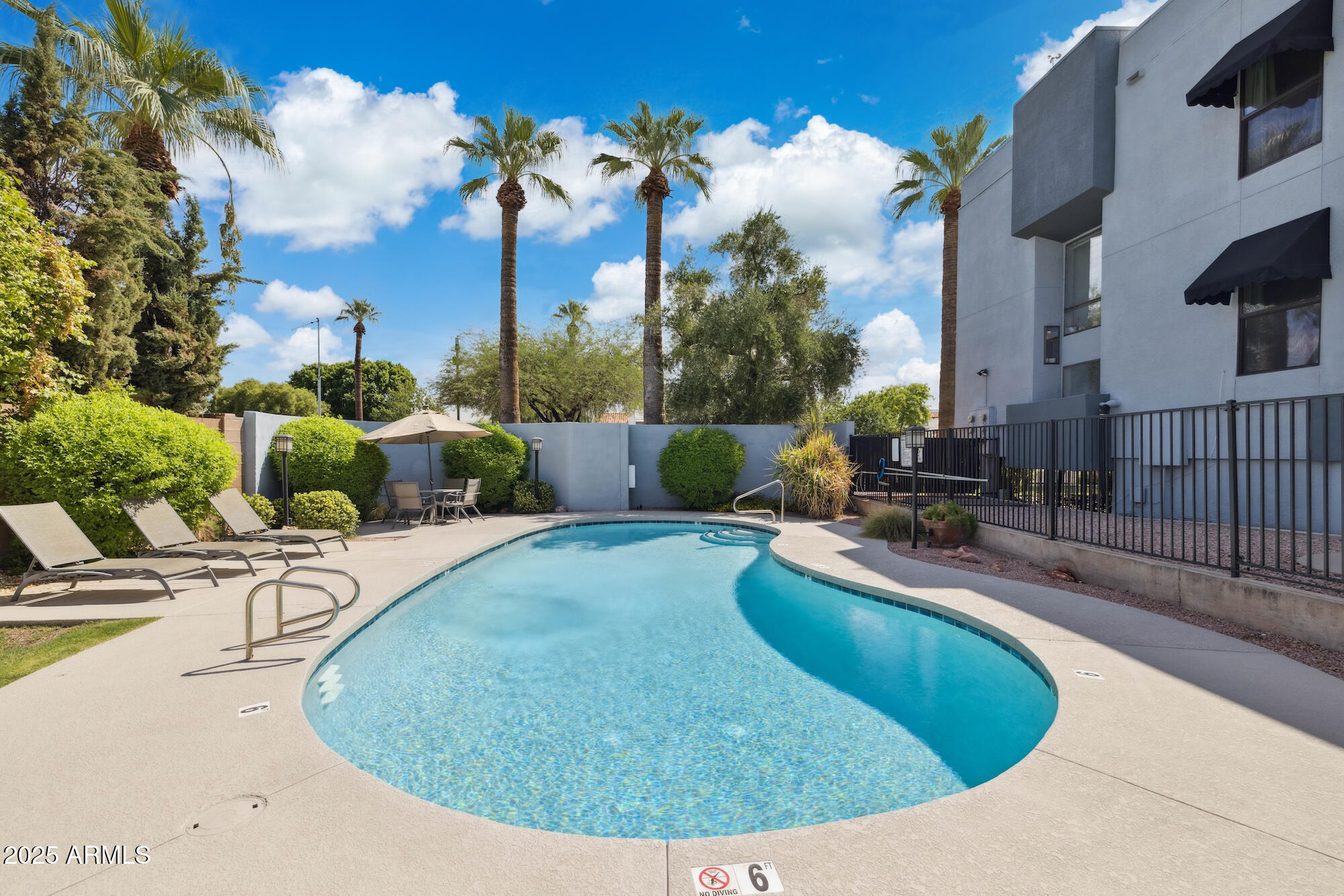 2 West Georgia Avenue, Unit 12 Phoenix, AZ 85013 - Photo 32 of 37 _H__7080