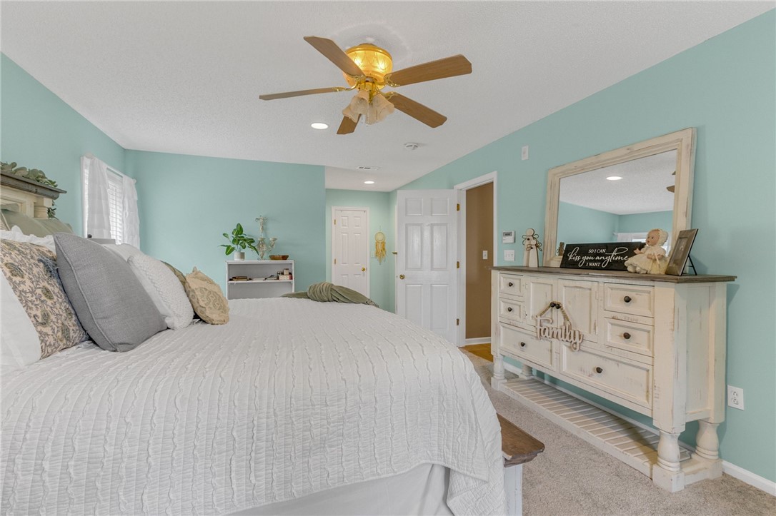 179 Cleveland Road Anderson, SC 29626 - Photo 17 of 33 Master Bedroom