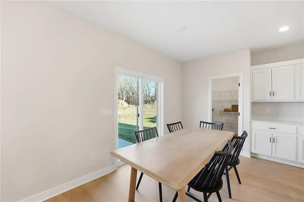 $468,995 | 1157 Southeast Cronin Drive, Lee's Summit, MO 64081