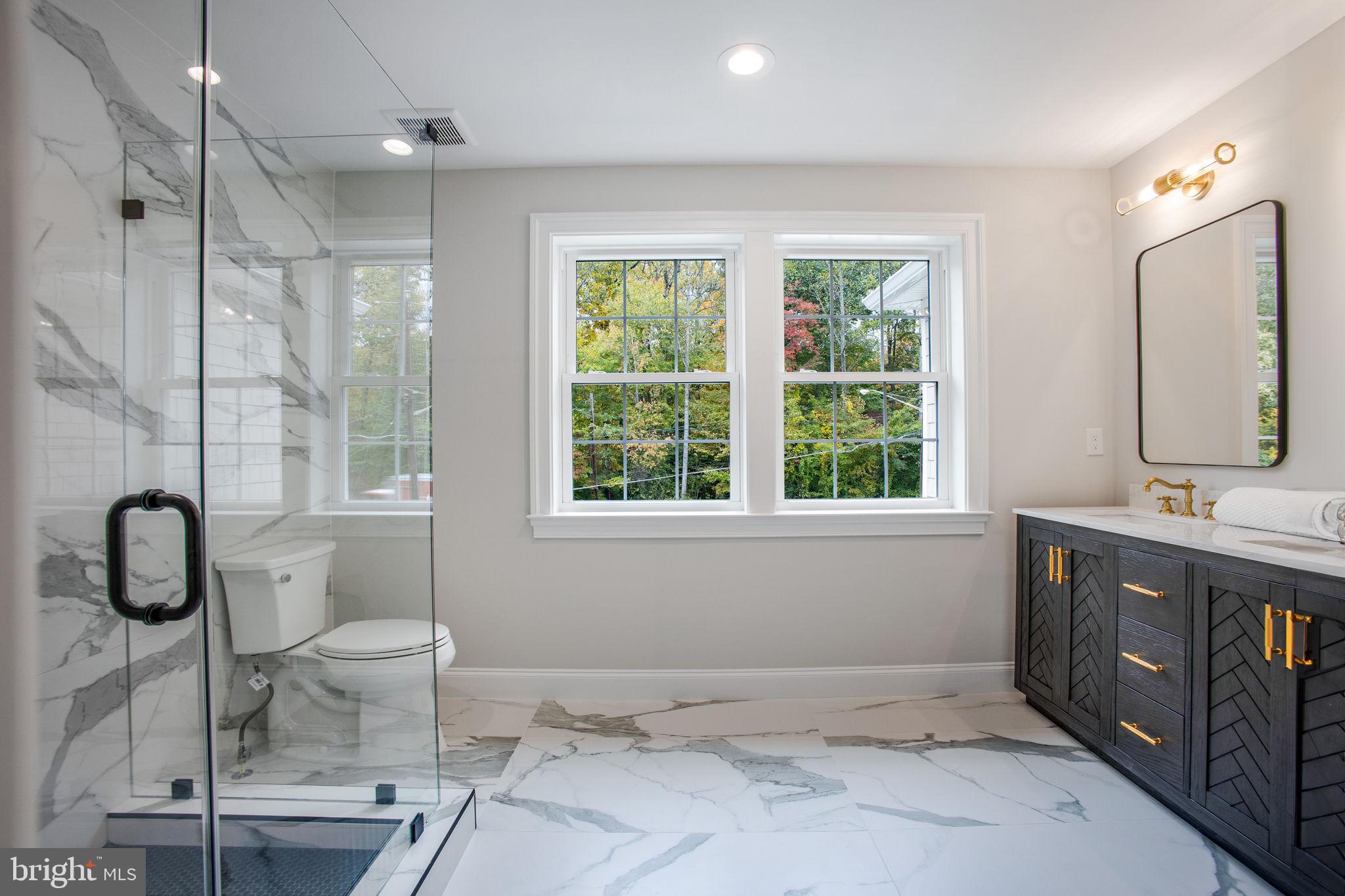 17611 Norwood Road Sandy Spring, MD 20860 - Photo 25 of 96 private 1st fl. bath