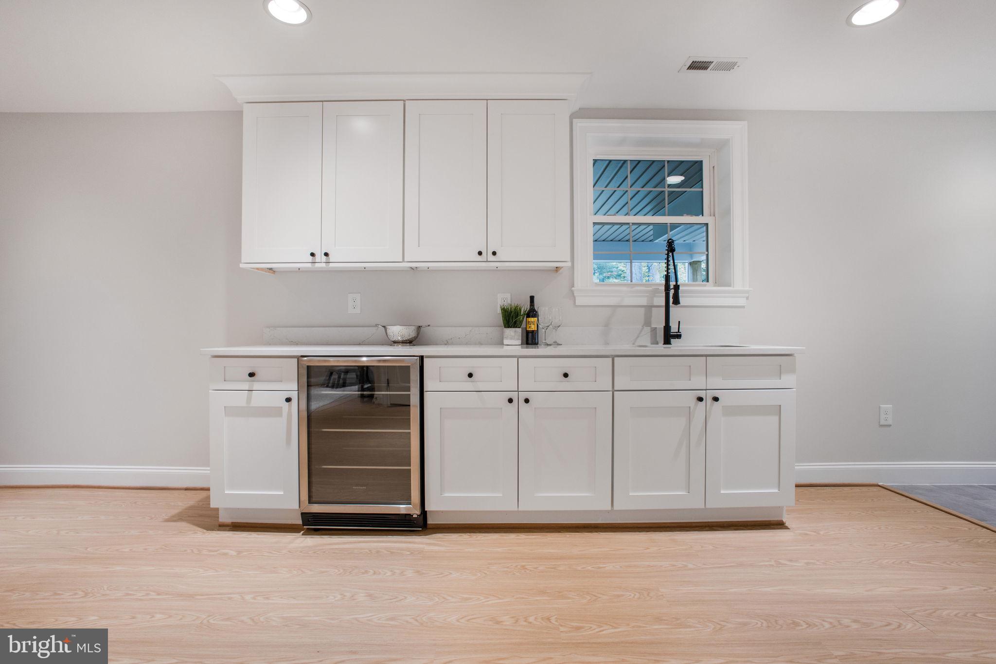 17611 Norwood Road Sandy Spring, MD 20860 - Photo 82 of 96 kitchenette