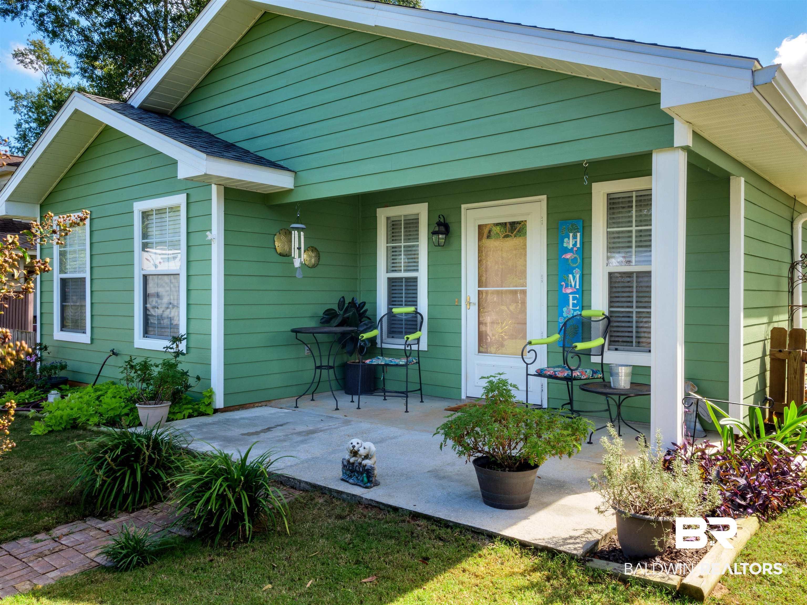 709 West Marigold Avenue Foley, AL 36535 - Photo 2 of 26 Entire home re-painted