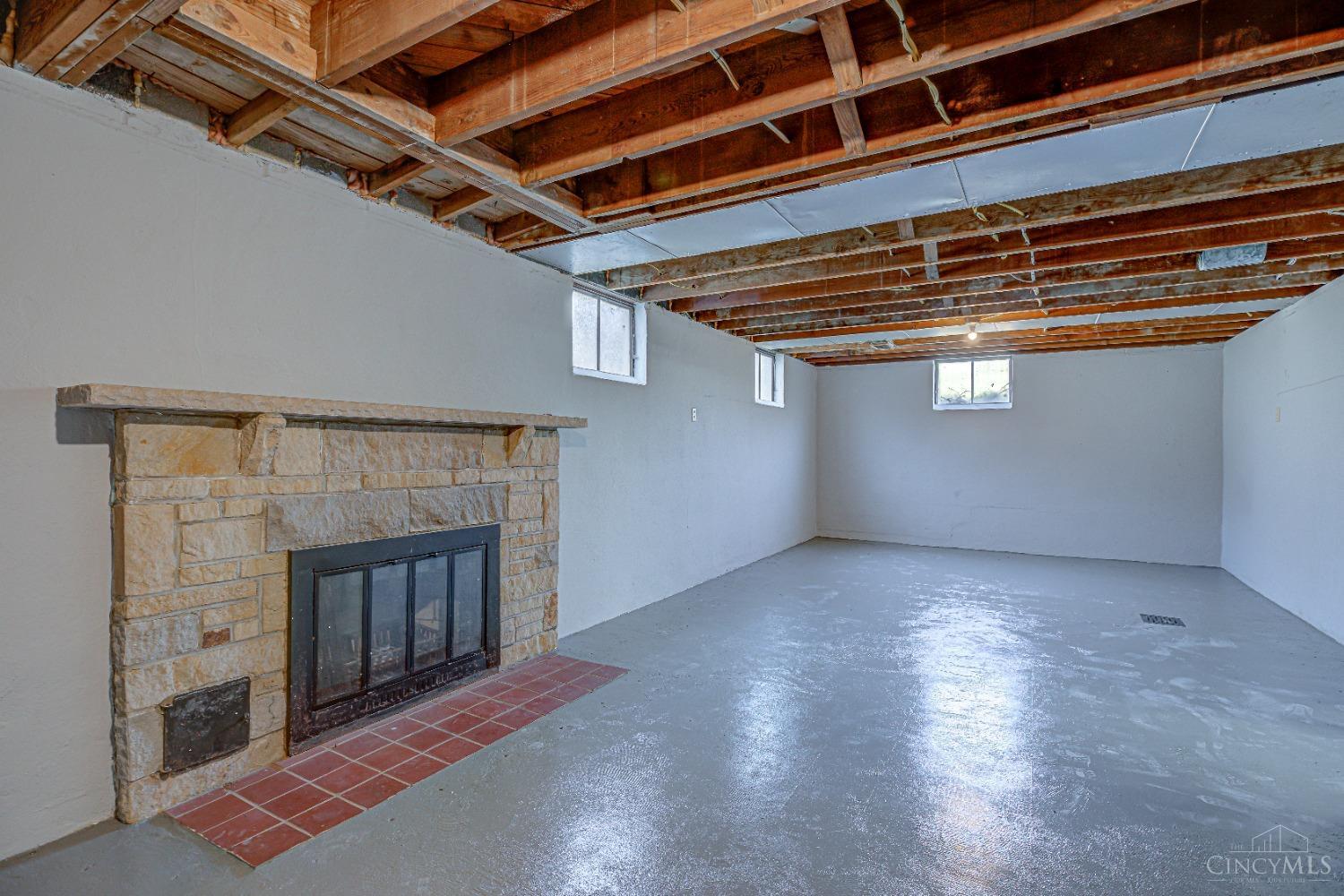 10614 West Mill Road Cincinnati, OH 45240 - Photo 21 of 36
