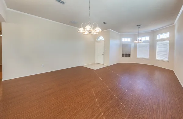 $319,000 | 5815 89th Street, Lubbock, TX 79424