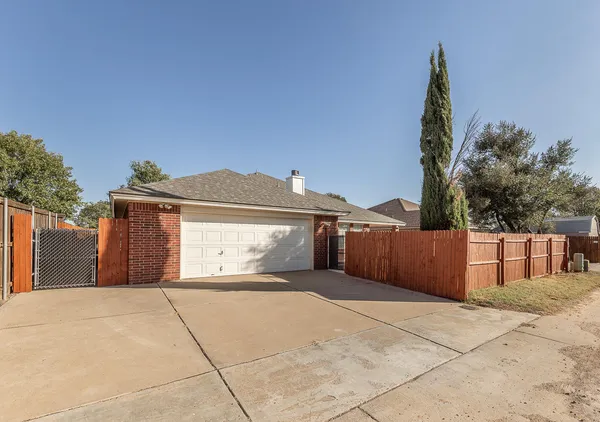 $319,000 | 5815 89th Street, Lubbock, TX 79424