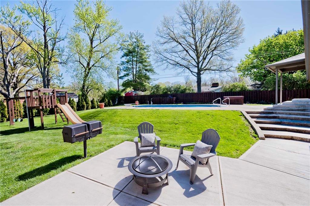 6125 Graham Road Indianapolis, IN 46220 - Photo 6 of 49