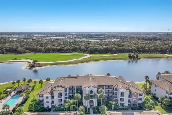 $264,900 | 16904 Vardon Terrace, Unit 304, Bradenton, FL 34211