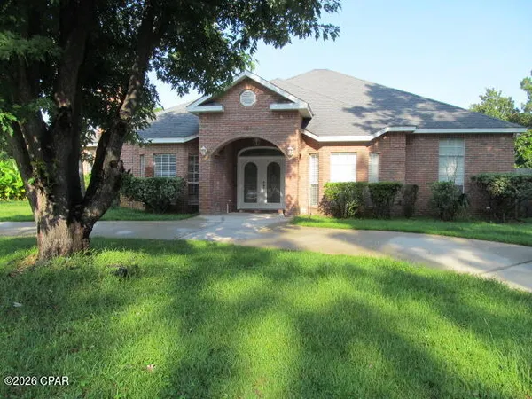 $2,700 | 161 Grand Lagoon Shores Drive, Panama City, FL 32408