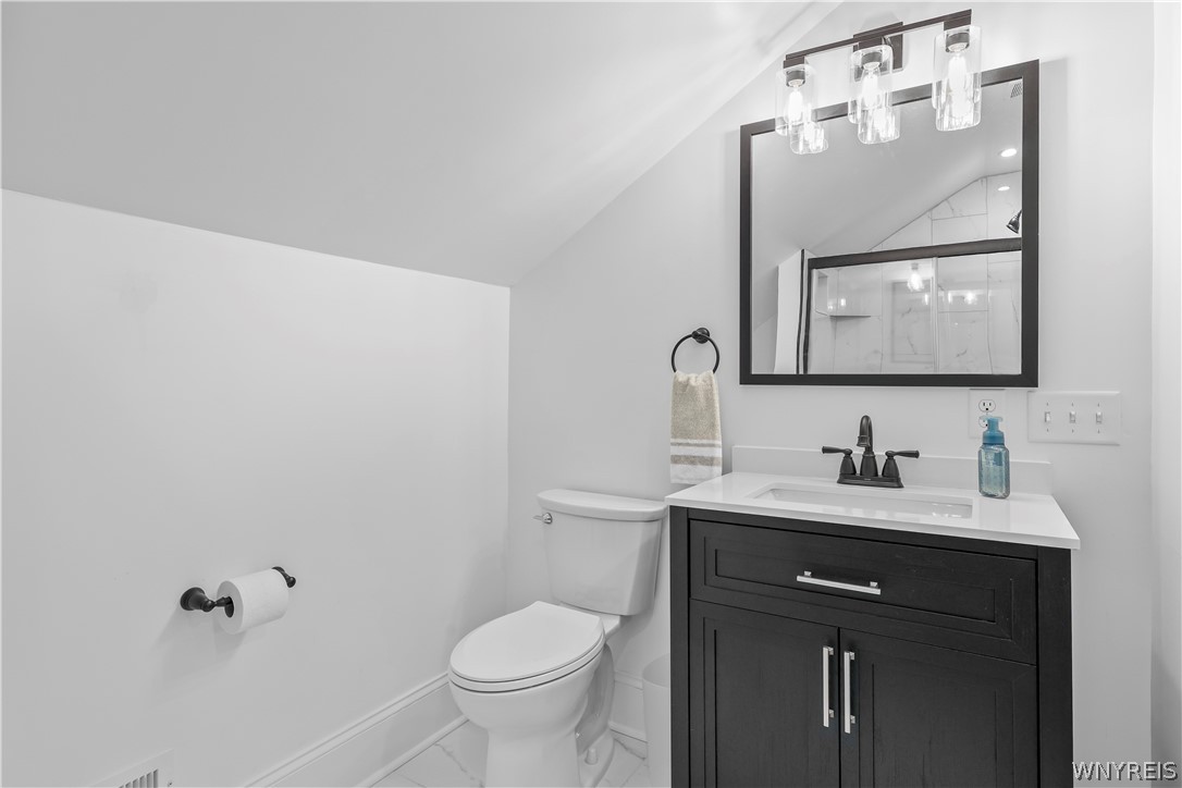58 Ransom Street North Tonawanda, NY 14120 - Photo 36 of 50 Full bathroom (2nd floor)