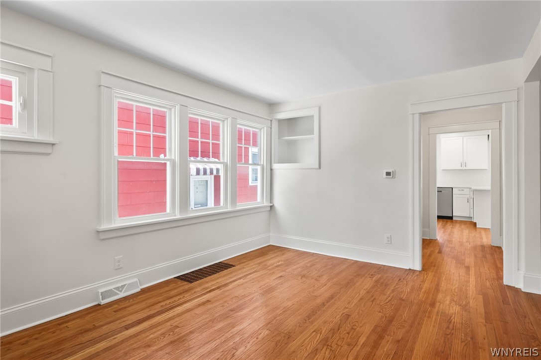 58 Ransom Street North Tonawanda, NY 14120 - Photo 9 of 50 Living room