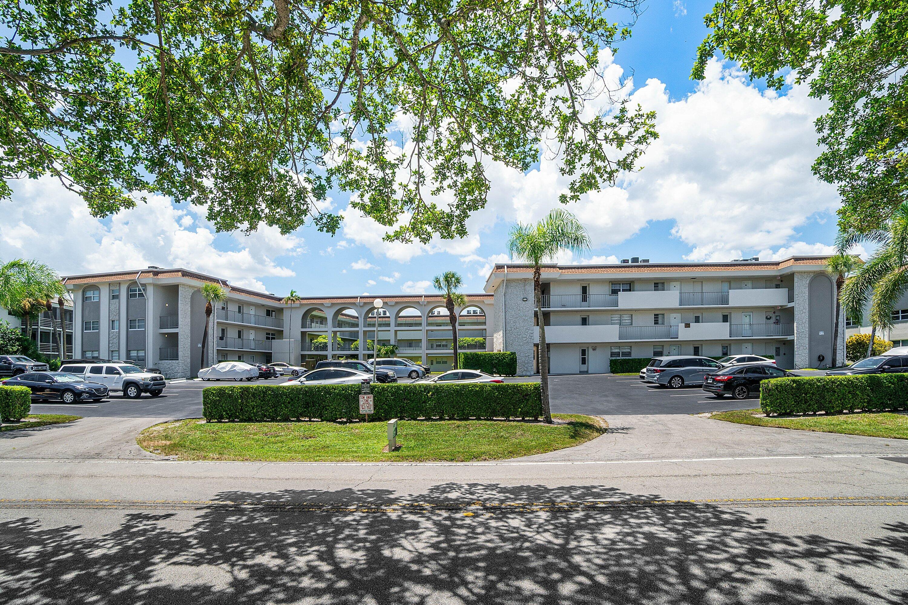 5601 Northwest 2nd Avenue Boca Raton, FL 33487 - Photo 3 of 39 001-5601Northwest2ndAvenue-126-BocaRaton