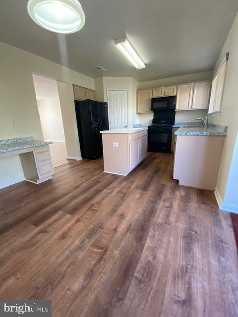 16952 Toms River Loop Dumfries, VA 22026 - Photo 3 of 19 Kitchen