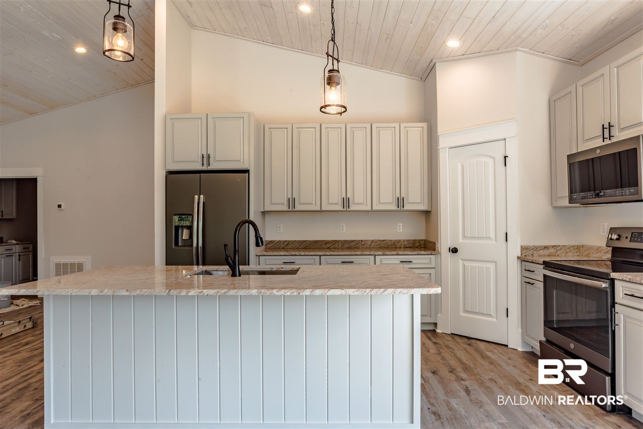 5254 Florida Avenue Orange Beach, AL 36561 - Photo 10 of 21