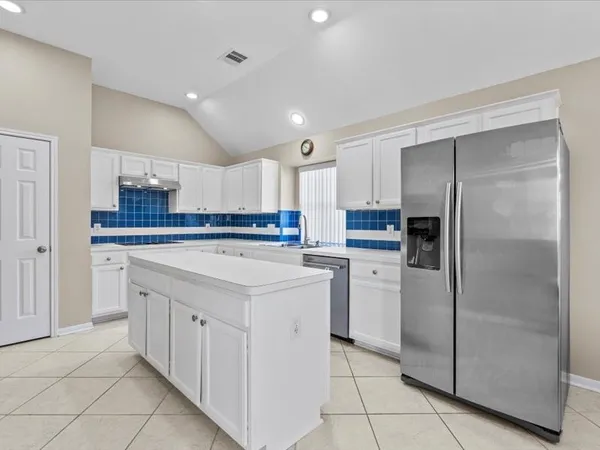 $350,000 | 14107 El Camino Real, Houston, TX 77062